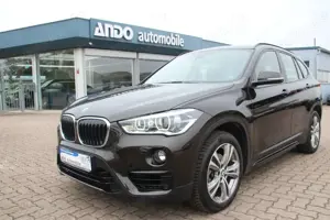 BMW X1 sDrive 18i Sport Line LED/Navi/Ambiente/AHK