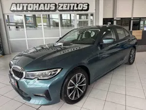 BMW 320 i Advantage *Automatik*LED*CarPlay*Navi*SHZ* Bild 1