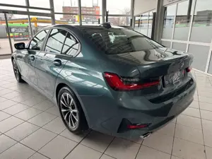 BMW 320 i Advantage *Automatik*LED*CarPlay*Navi*SHZ* Bild 4