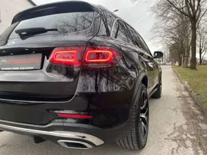 Mercedes-Benz GLC 220 d 4M AMG Line*Navi*Kamera*Distr.*LED*AHK Bild 5
