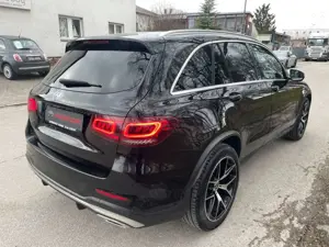 Mercedes-Benz GLC 220 d 4M AMG Line*Navi*Kamera*Distr.*LED*AHK Bild 3