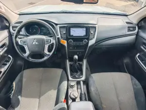 Mitsubishi L200 Select Doppelkabine 4WD Bild 3