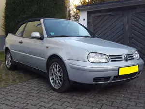 Volkswagen Golf Cabriolet VW Golf IV Cabrio.1-Hand. Automatic. Klima. Leder.