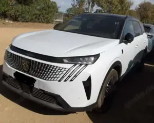 Peugeot 5008 GT Hybrid 145 e-DCS6 7-Si+Navi+Lenk/SHZ+R-Kam+