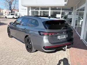 Volkswagen Passat Variant 2.0 TDI DSG R-Line*4x4*LED*LEDER* Bild 4