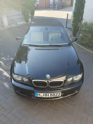 BMW 318 318i Cabrio schwarz  M-Paket Voll Leder beiges eVe Bild 4