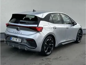 CUPRA Born 60 kWh FullLink ACC PDC LED Shz 19Alu GJR Bild 4