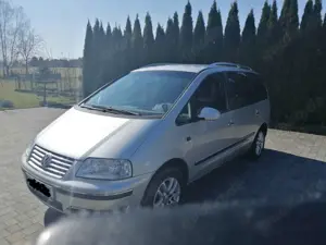 Volkswagen Sharan Sharan 1.9 TDI Automatik Freestyle