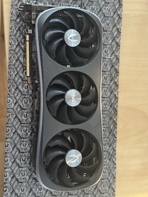 ZOTAC RTX 4090 Trinity 24GB - Austauschmodell (03 26) - Garantie bis 2028