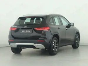Mercedes-Benz GLA 200 d *Style*Distronic*Navi*Parktronic*SHZ** Bild 2