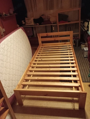 Futonbettgestell Einzelbett Massivholz Kiefer 100x200cm  +Matratze + Schoner + Rolllattenrost