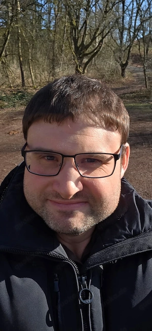 Junger Mann (42) sucht eine liebe Frau für gemeinsame Kuschel-Abende und Freizeitaktivitäten