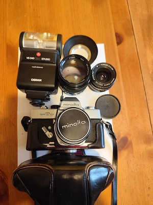 MINOLTA SRT 101 mit 3 Objektiven und weiterem Zubehör