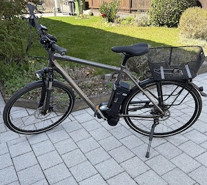 Herrenrad Pedelec, Marke Raleigh,Model: Stoker 10, grau