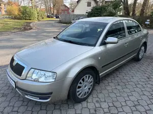 Skoda Superb 2.0 Classic*nur 147 TKM*2.Hand*AHK*Klimaautom.*PDC Bild 2