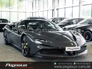 Ferrari SF90 Spider GRIGIO SCURO / RACING SEATS Bild 5
