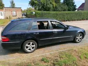 Mercedes-Benz E 220 E-Klasse T-Modell Diesel T CDI Avantgarde mit Standheizung