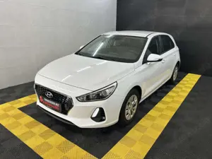 Hyundai i30 Select+Xenon+LED+Temp+SHA+Allwetter+PDC+USB