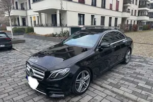 Mercedes-Benz E 220 E 220 d 9G AMG LINE PANO WIDESCREEN DISTRONIC PLUS