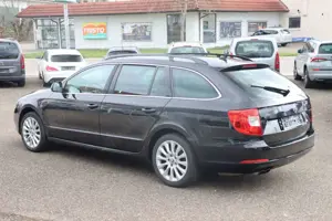 Skoda Superb Combi Exclusive 4x4 l NAVI l XENON l Bild 4