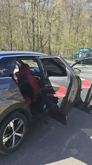 Peugeot 3008 PureTech 180 EAT8 GT Pack rotes Leder Bild 5