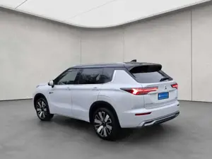 Mitsubishi Outlander Bild 3