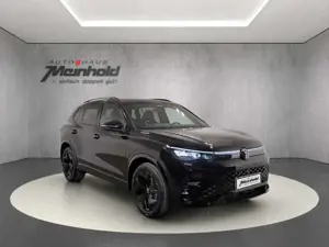 Volkswagen Tiguan 1.5 TSI DSG R-Line Black Style, Dach, AHK Bild 2