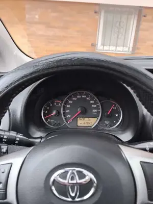 Toyota Yaris Toyota Yaris 2012 1.4 Diesel Bild 4