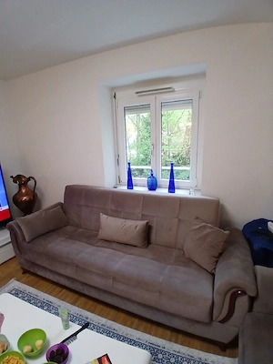 3 große Sofas mit Schlaffunktion 