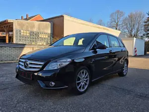 Mercedes-Benz B 180 *1.Hd*Scheckheft*AHK*