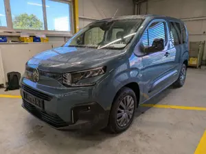 Citroen Berlingo Berlingo M PureTech 110 PLUS Bild 2