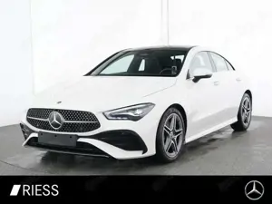 Mercedes-Benz CLA 200 d Coupé AMG PANO KEYL AMBI KAM LED