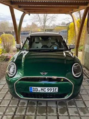 MINI Cooper SE Mini Cooper SE Favoured Trim XL-Paket GJR TOP!