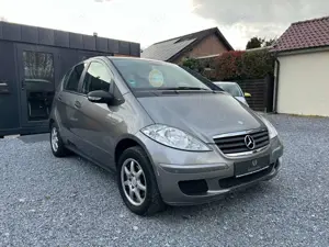 Mercedes-Benz A 170 inkl. Garantie TÜV Neu PDC Klima