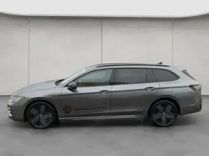 Volkswagen Passat R-Line 2,0 l TDI DSG 4M ''Black Style'' Bild 3