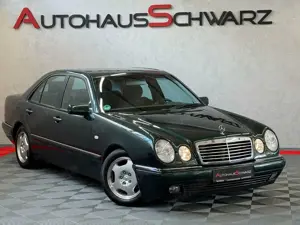 Mercedes-Benz E 220 E220CDI Automatik Avantgarde 1.Hand Xenon Alu
