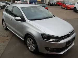 Volkswagen Polo Highline 1.4l Klima Alufelgen 5 türig 15tkm Bild 3