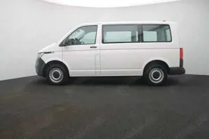 Volkswagen T6 Kombi 6.1 2.0 TDI 4Motion Einparkhilfe Navi Bild 2