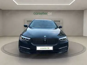 BMW 530 d xDrive *GUTER ZUSTAND* Bild 2