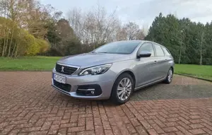 Peugeot 308 SW PureTech 130 GPF EAT8 Stop  Start Active Pack Bild 2