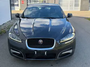 Jaguar XF Bild 2