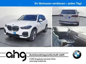 BMW X5 xDrive45e Komfortsitze 20-Zoll Räder Driving
