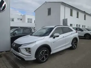 Mitsubishi Eclipse Cross Top Hybrid 4WD AHK LED ACC HEAD-UP ACC NAVI SHZG