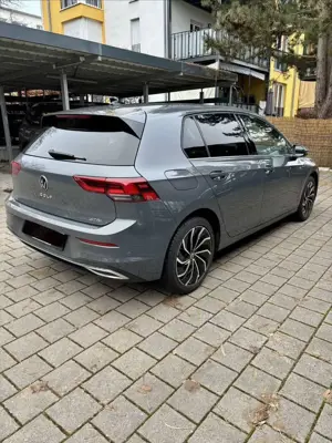 Volkswagen Golf 1.5 eTSI Style