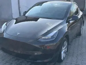 Tesla Model Y Model Y RWD