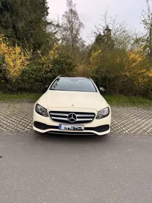 Mercedes-Benz E 220 d T 9G-TRONIC Avantgarde