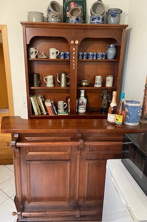 Bar mit Barhocker Bild 2
