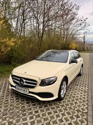 Mercedes-Benz E 220 d T 9G-TRONIC Avantgarde
