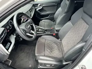 Audi A3 40 TFSI S tron/S line/Virtu/Matrix/Kamer/Nav