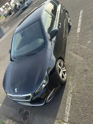 Peugeot 308 SW BlueHDi 120 EAT6 Stop  Start Allure